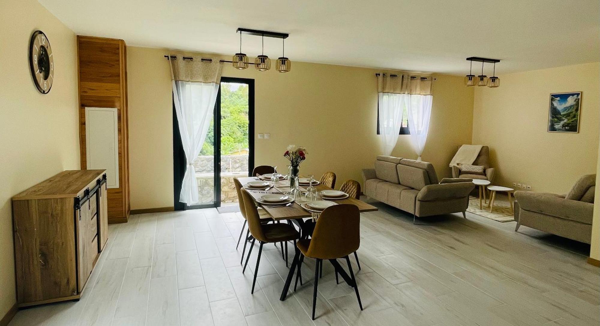 Au Sommet Des Salazes Hotel Салази Екстериор снимка